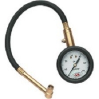 dial-tire-gauge-with-hose